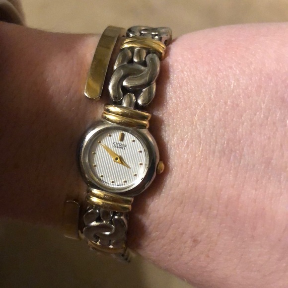 Watch - Picture 3 of 4